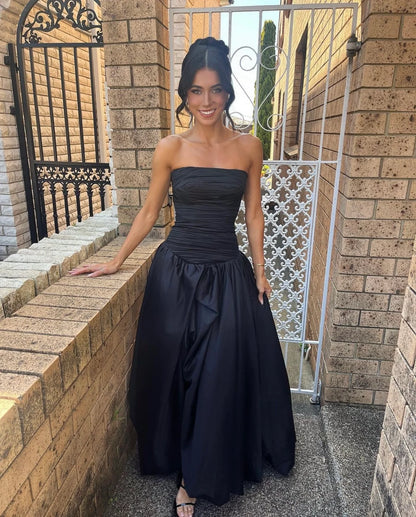 Violette Bubble Hem maxi in Black