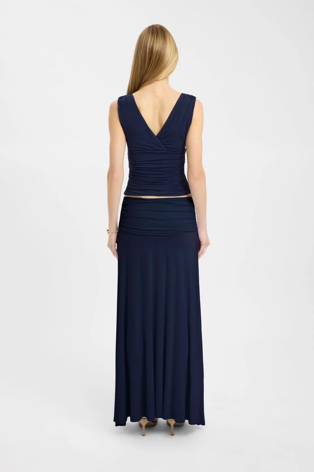 Solis set in Navy Blue