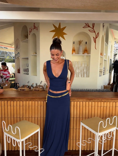 Solis set in Navy Blue